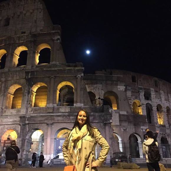 Meet your Posher, Cayla - Picture 1 of 1